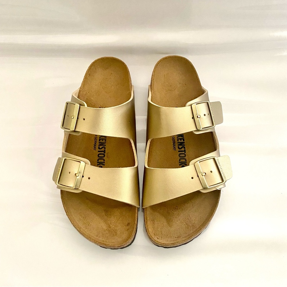 NIB Women’s Birkenstock Arizona Sandals - Picture 3 of 9